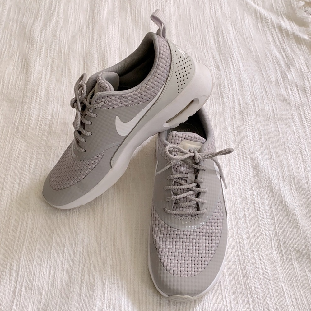 •NIKE• Running Shoes, EUC